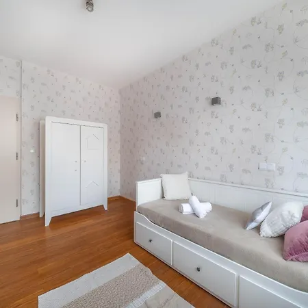 Klimczaka Prestige Apartment, Free Parking Apartment